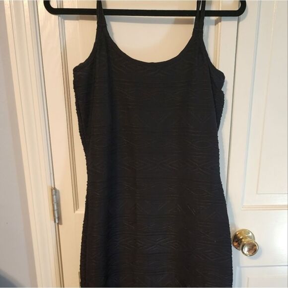SHAPEFX Fitted Black Lomg ribbed dress,Simple yet Stunning. Size 8 NEVER WORN - Picture 11 of 13